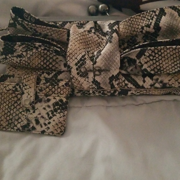 Python leather clutch - Picture 3 of 4